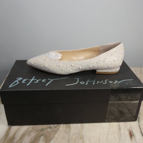 NiB - Betsey Johnson Irredecent Pearl Rhinestones Jude Ballet Flat, Pearl, 5.5 - Picture 5 of 9